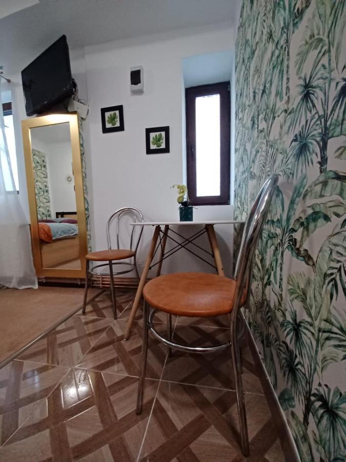 Appartement Studio Republicii à Braşov Extérieur photo