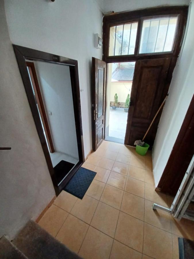 Appartement Studio Republicii à Braşov Extérieur photo